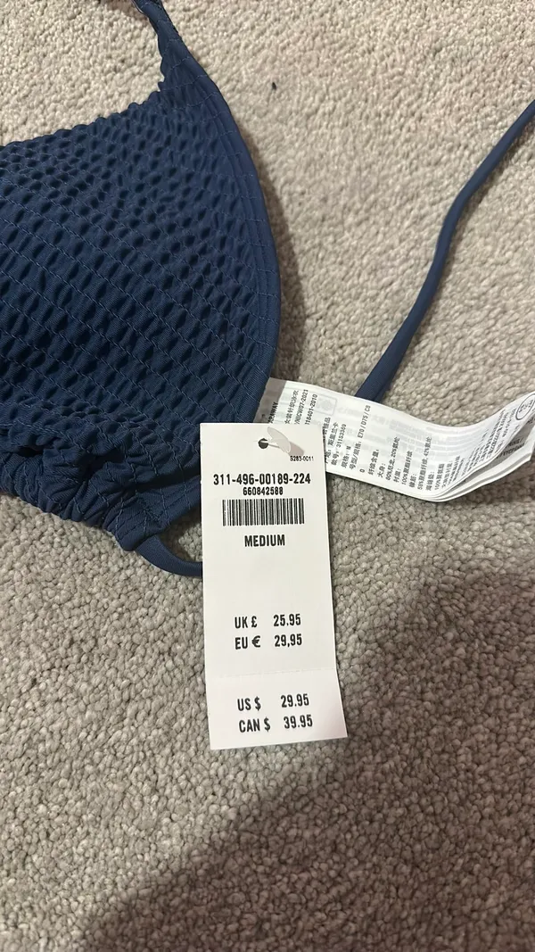 Hollister bathing suit top - Image 2