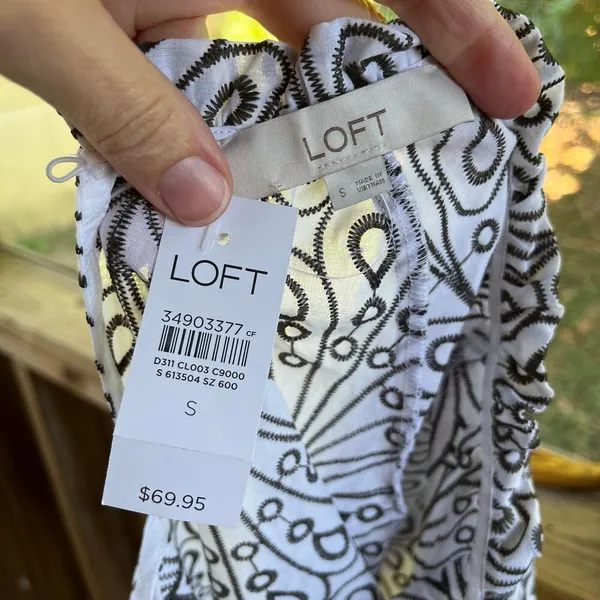 LOFT Women's Brown And White Geometric Print Flutter Sleeve Blouse Size S. NEW - Image 7