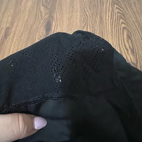 Nike Air Black Dri-Fit Cropped Leggings Size Medium - Image 4