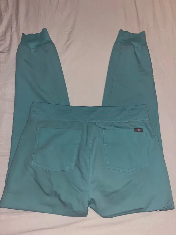FIGS Zamora Jogger Scrub Pants - Image 3