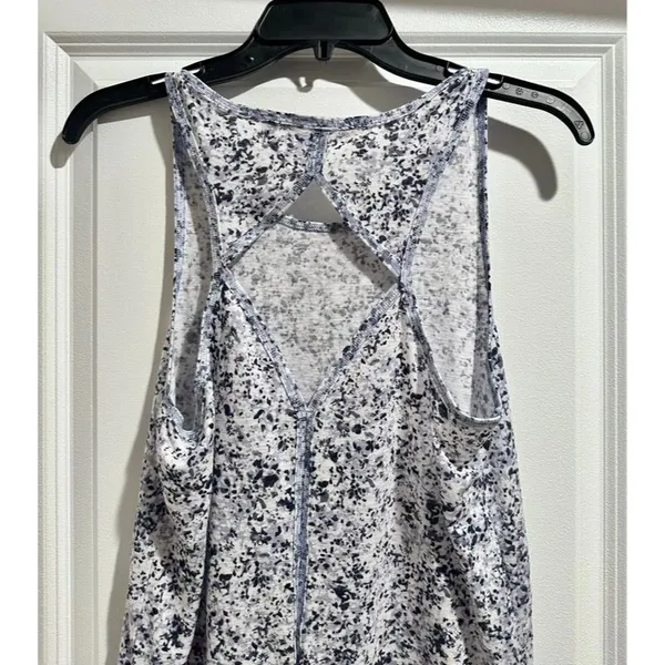 Athleta Breezy Printed Cutout Tank Top - Image 4