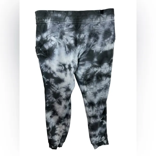 Lululemon Warm Down Jogger 14 Earth Dye Stone Black Tie‎ Dye Sweatpants - Image 4