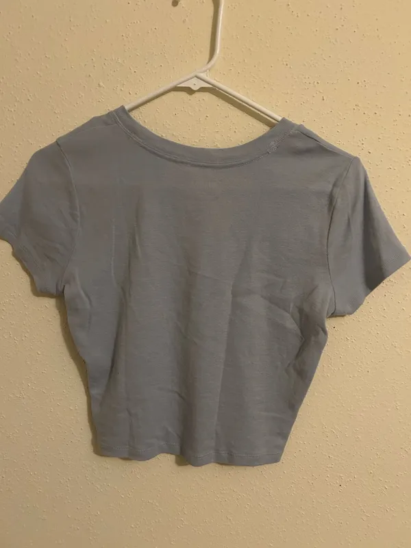 Hollister Crop Top - Image 3