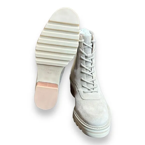 BERNARDO Salerno Lace-Up Rubber Sole Boot US 6.5M White Suede‎ - Image 7