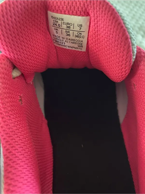 ASICS Women's White Athletic Sneakers with Pink Lining - Image 7