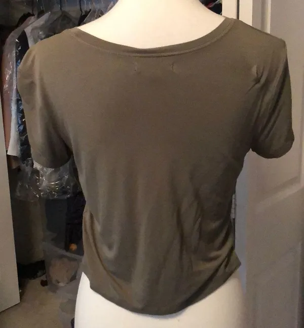 Super Cute American Eagle Short Sleeve Crop Top - Image 4