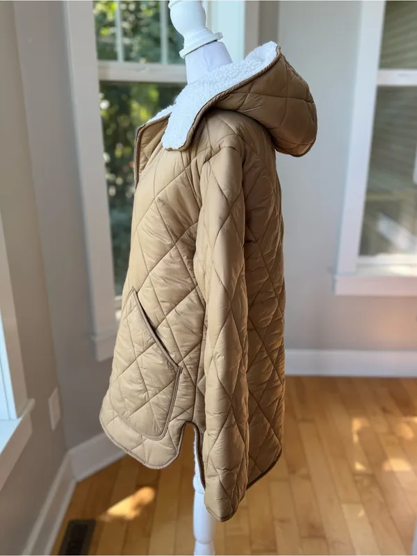 Abercrombie & Fitch Quilted Tan Puffer Jacket with White Sherpa Collar Sz Small - Image 4