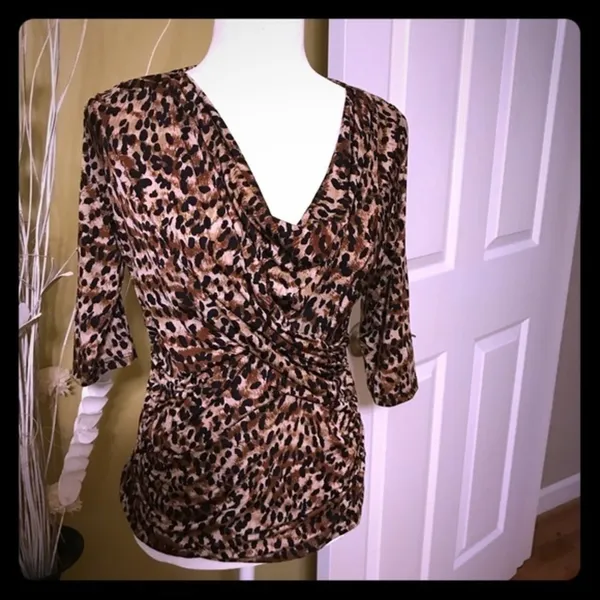 2 for $15 Women’s Worthington top Size MP - Image 3