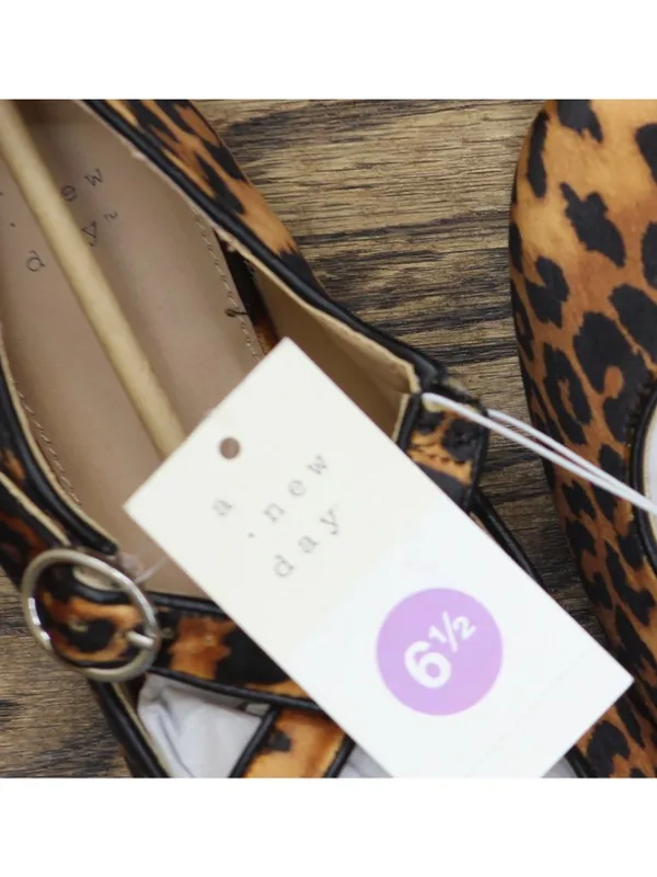 NWT A New Day Print Velvet Flats with Adjustable Strap Leopard Brown Multi 6.5M - Image 7