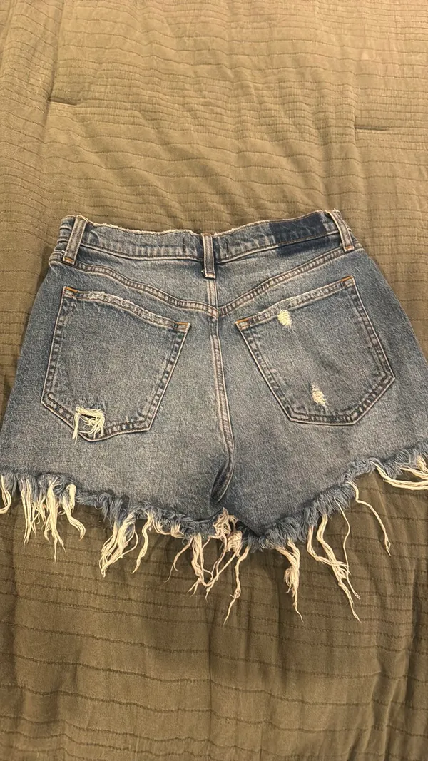 Abercrombie Curve Love Shorts - Image 3