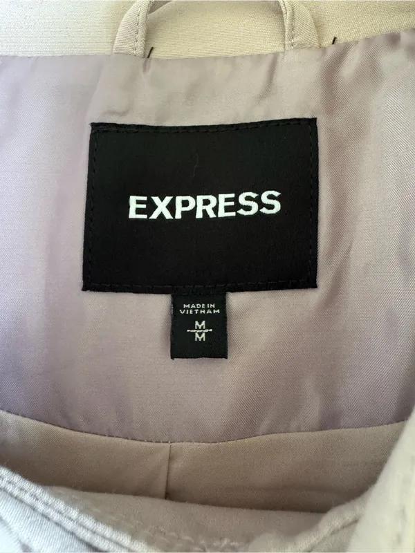 Express Light Pink Belted Trench Coat Size Medium - Image 4