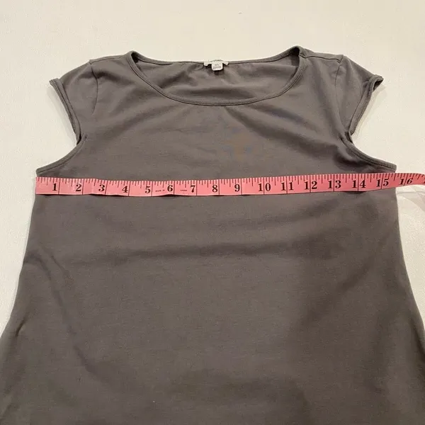 Garage Gray Scoop Neck Cap Sleeve Tee Shirt Women’s Size L - Image 4