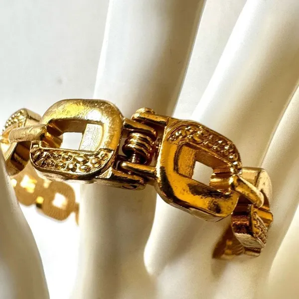 Gold tone link hinged bracelet - Image 11
