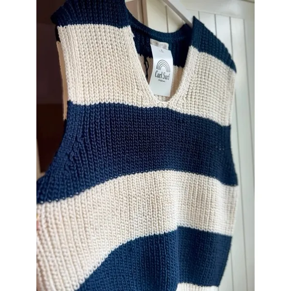 Curl Surf Striped Sweater Vest Chunky Knit V-Neck Navy Cream Medium NWT - Image 5