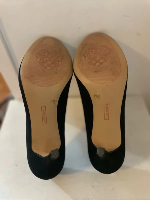 Vince Camuto Classic Black Suede Women's Pump - Elegant Mid Heel - Image 6