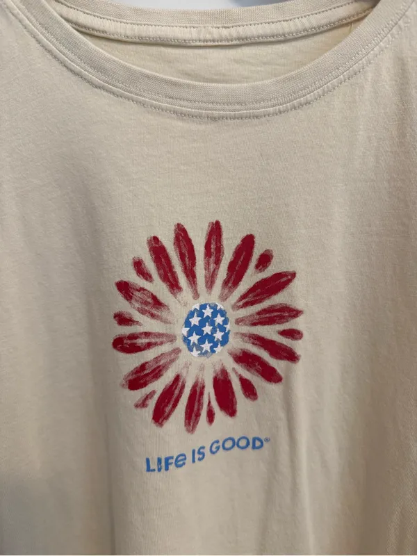 Life is Good Women's Americana Daisy Short Sleeve Tee Size Medium - Image 2