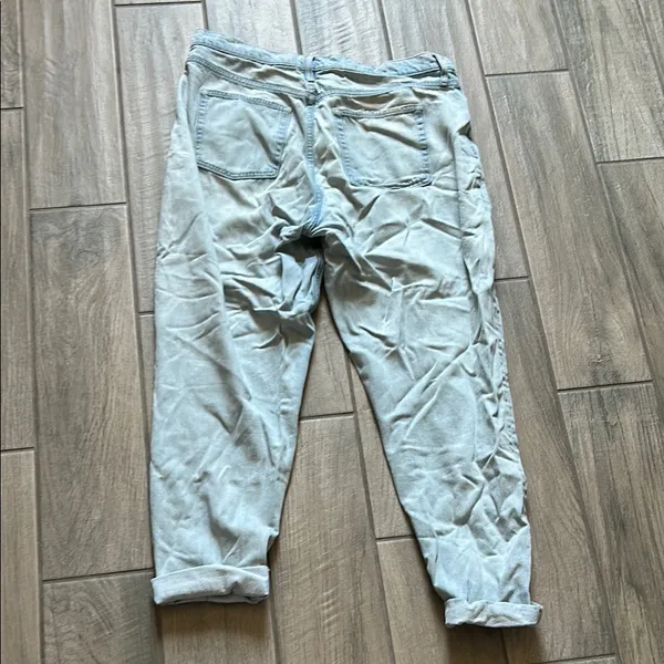 GAP Classic Blue High-Rise Mom Jeans - Image 4