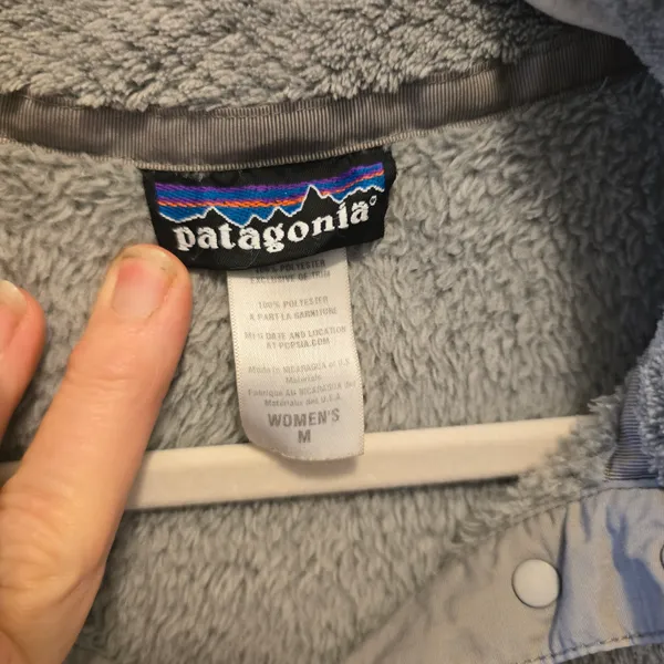 Patagonia Men's Light Gray Half-Zip Fleece Pullover - Image 2