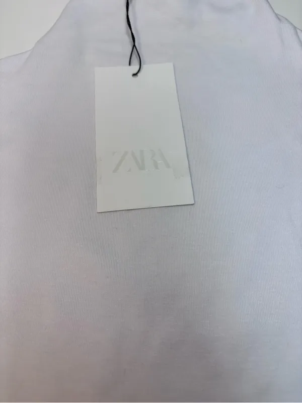 Zara White Sleeveless Mock Neck Tank Top NWT Size M - Image 2