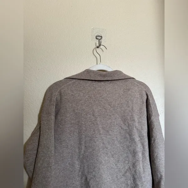 J. Crew Polo Knit Sweater Extra Soft Yarn Sz M in Tan Collared Office Minimalism - Image 7