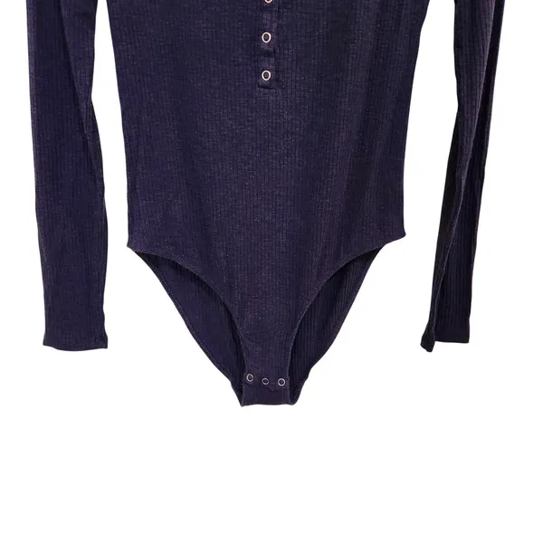 Aerie Navy Blue Knit Rib Long Sleeve Snap Front Classic Henley Bodysuit Medium - Image 4