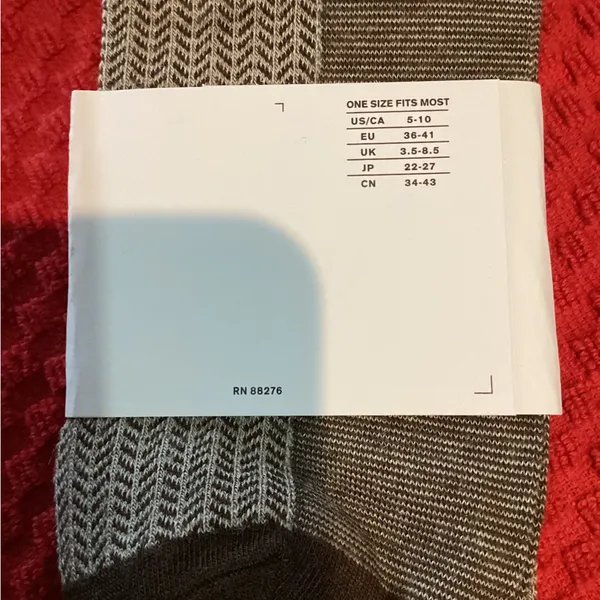 UGG Women's Brown and Gray Socks - Image 3