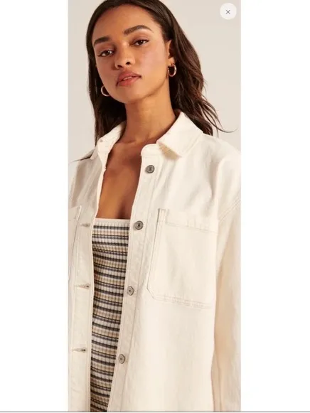 Abercrombie Women's Denim Shirt Jacket in Cream/Off-White - Image 3
