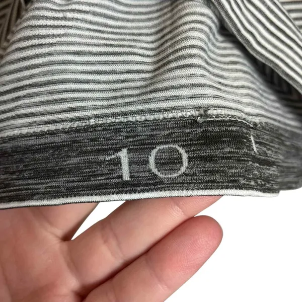 Lululemon Swiftly Tech Long Sleeve 2.0 *Race Length *Tempo Stripe White/Black - Image 8