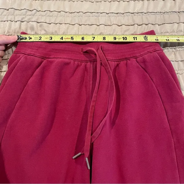 Lululemon Scuba Relaxed Fit High Rise Jogger Pants Pomegranate Pink Red 4 W5CV9S - Image 5