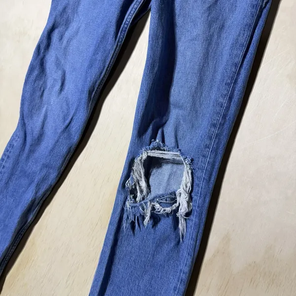 Abercrombie & Fitch 90s Straight Jeans Womens 28 6R Low Rise Distressed Blue - Image 4