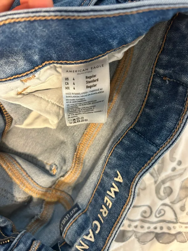 American Eagle Outfitters Skinnies - Image 3