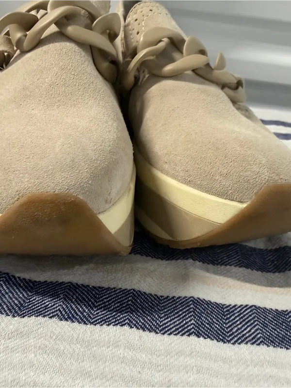 Dolce Vita Beige Suede Chunky Chain Loafers Women’s Size 6.5M - Image 3
