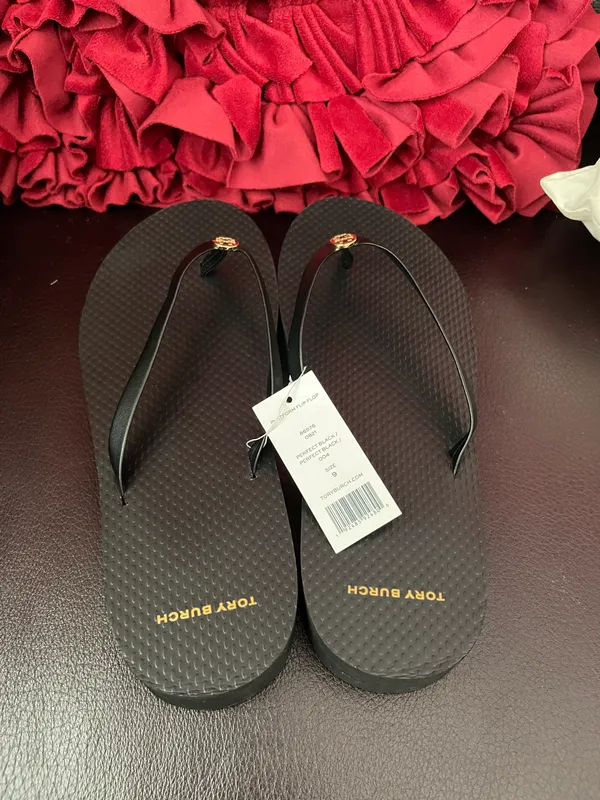 women’s platform flip flop in perfect black size 9 avail NWT, leather strap on top - Image 4