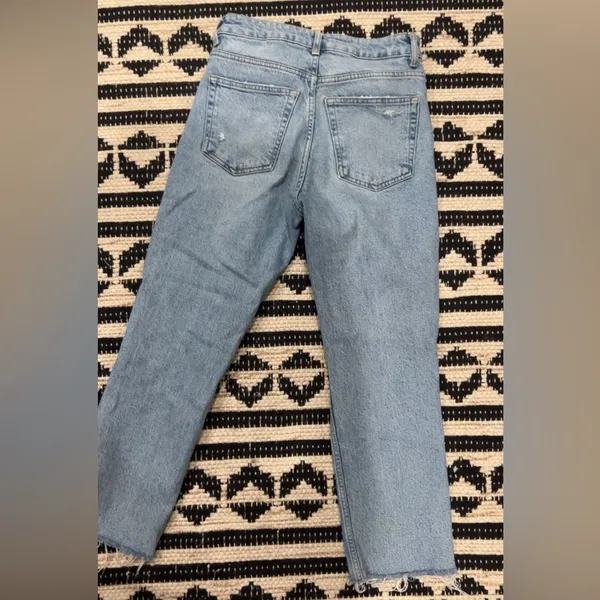 Topshop Blue Straight Leg Jeans with Distressed Knees - Image 2