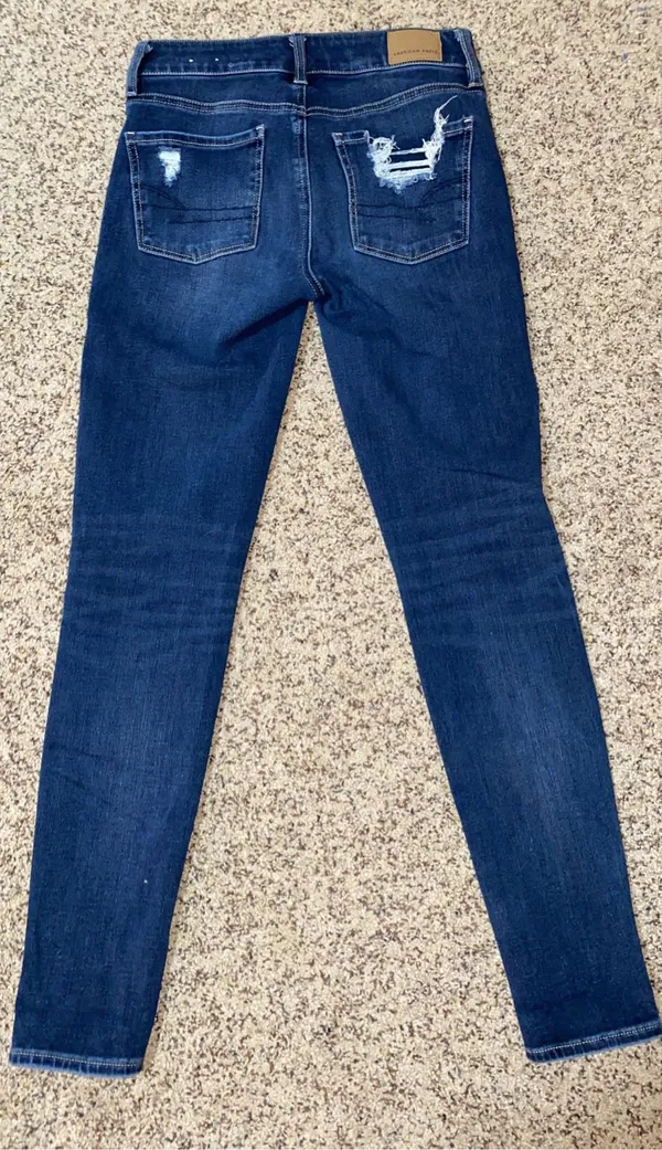 American Eagle Outfitters Ripped Skinny Jegging - Image 3