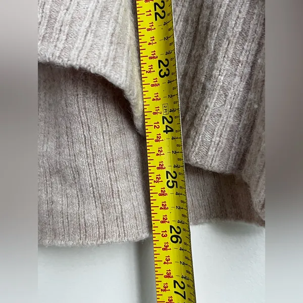 J.Crew beige crewneck sweater Merino Wool Alpaca blend M - Image 6