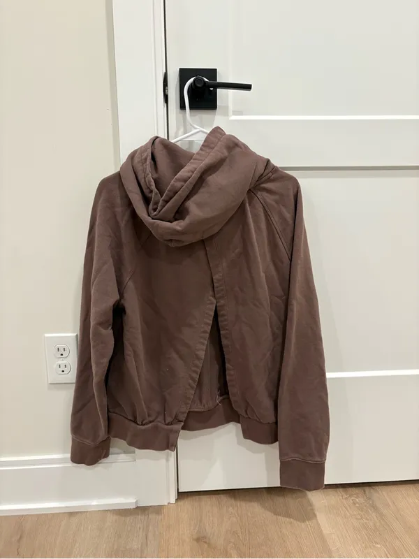 Athleta Moonrise Hoodie With Open Back Size Medium - Image 6