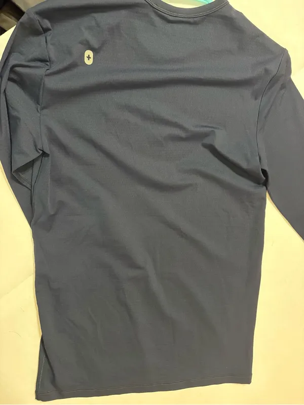 Dark navy blue nwot XS FIGS long sleeve underscrub top logo new technical - Image 3