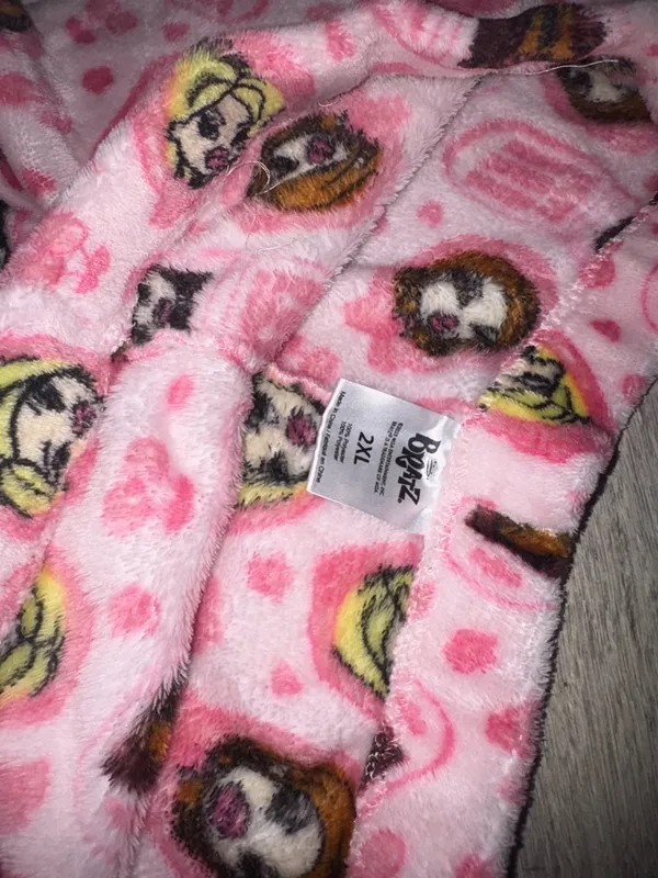 BRATZ Vinatge Y2K Grily Eraaa Super soft Plush Pink Shorts 2XL - Image 7