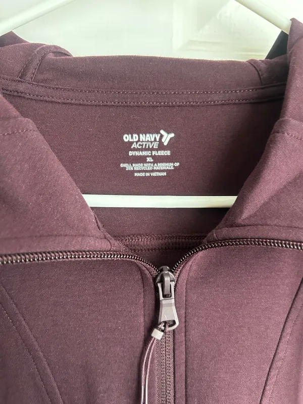 Old Navy Dynamic Fleece - Image 3