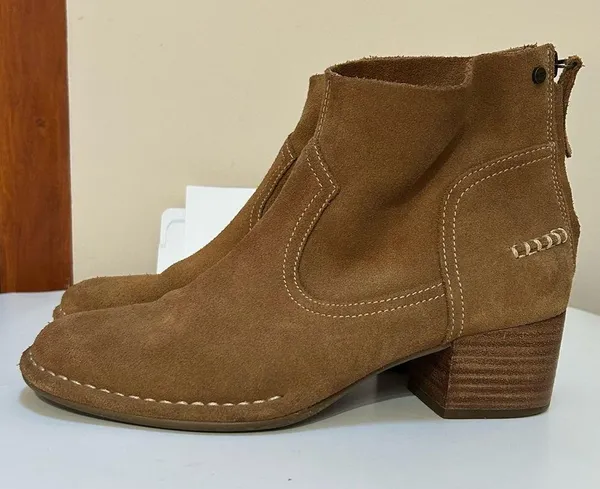 Ugg  Bandara Suede Ankle Boot - 7 - Image 4
