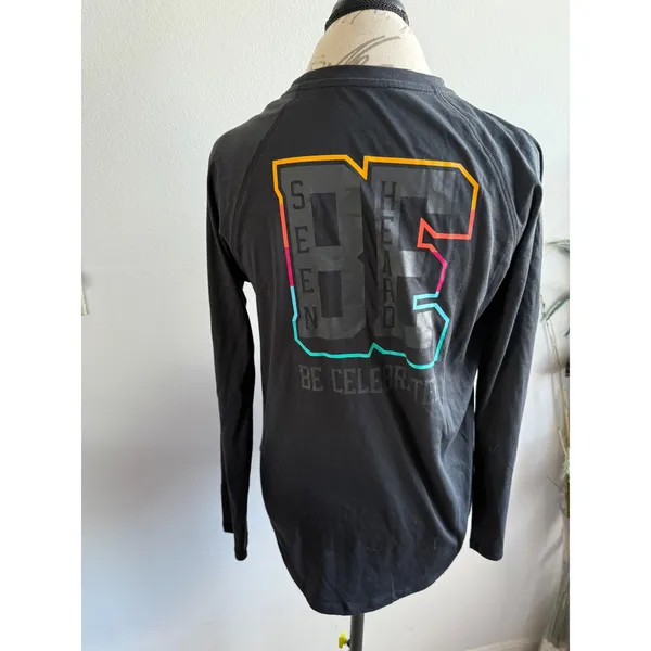 Under Armour BE Black Liberation Worldwide LS‎ T Shirt Top Medium - Image 4