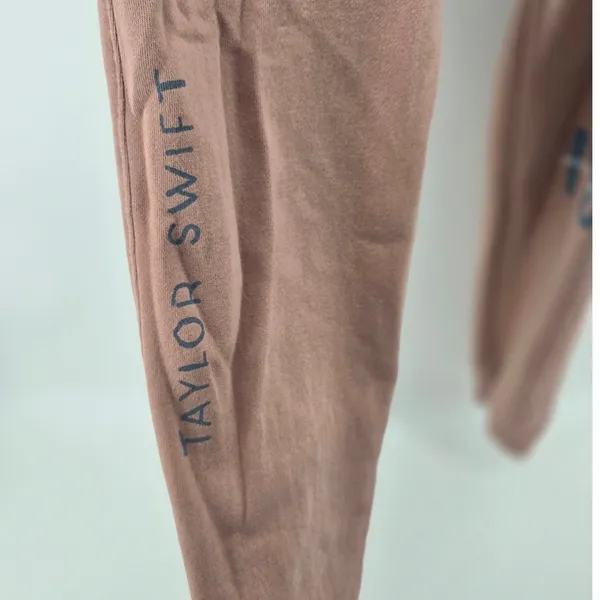 Taylor‎ Swift Sweatpants Unisex XL Mauve 1989 Taylor's Version Graphic Joggers - Image 2