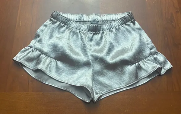 Aerie ladies pajama shorts are a size XS. - Image 4
