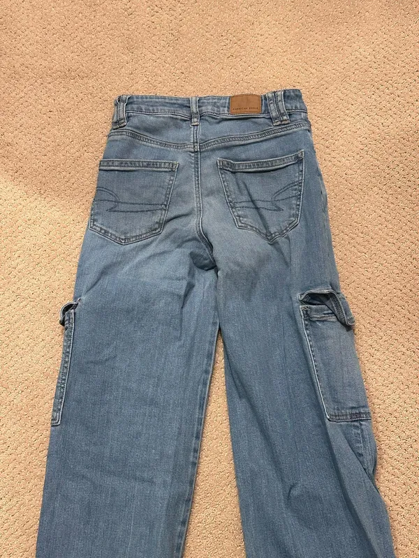 American Eagle Outfitters High-Rise Baggy Jeans - Image 5