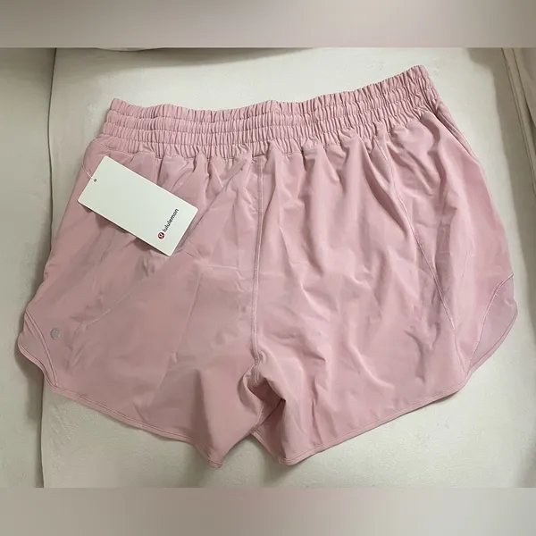 Lululemon NWT Hotty Hot High Rise Lined 4”Shorts Pink Haze Size 12 - Image 10