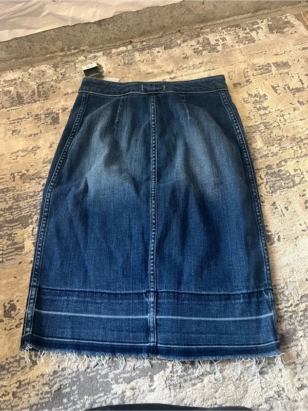 NWT Abercrombie & Fitch Blue Denim Frayed Hem Button Down Skirt Size 25 - Image 6