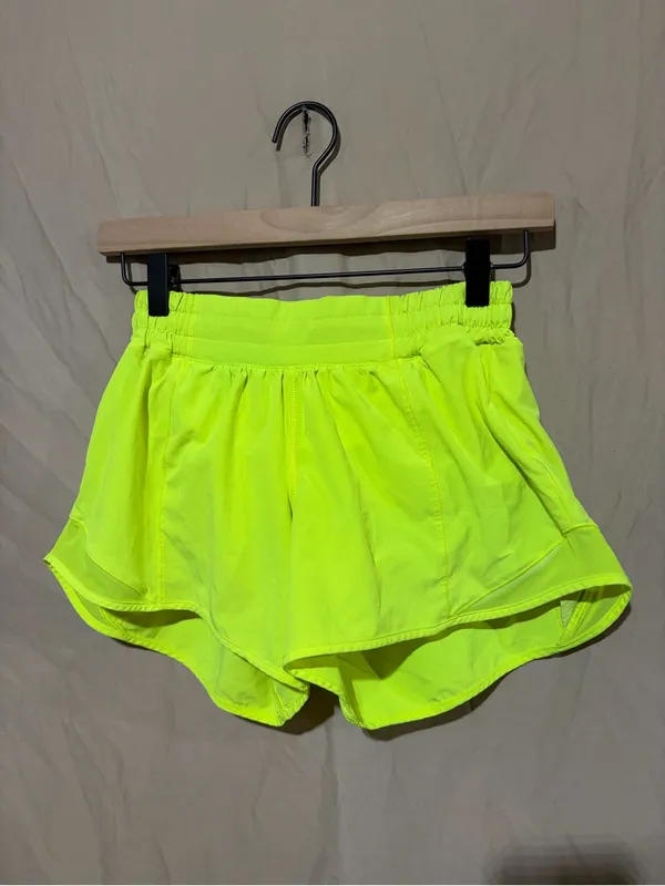 Lululemon Hotty Hot Short II *Long 4 - Image 2