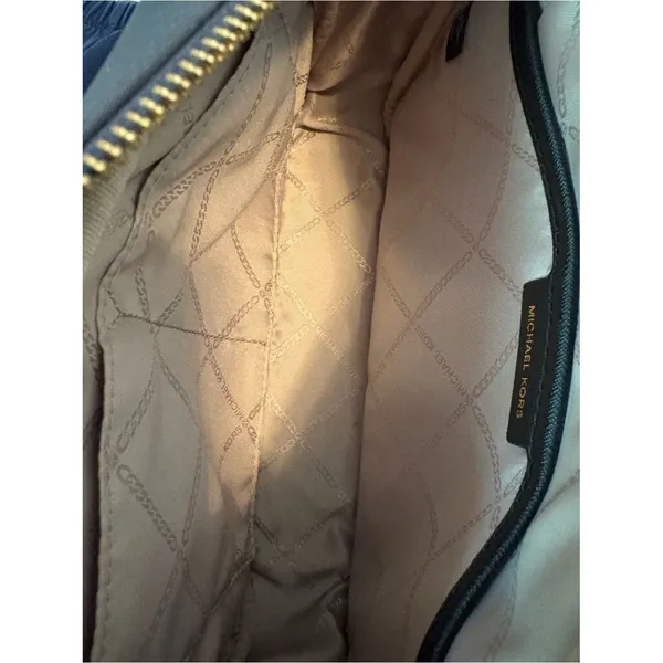Michael Kors Navy Nylon Crossbody Bag Gold Tone Zip Camera Bag - Image 5