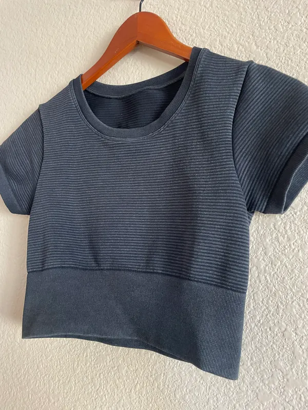 Black Workout Top - Image 3